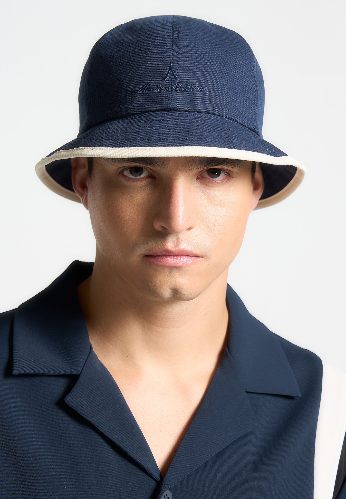 Signature Bucket Hat - Navy