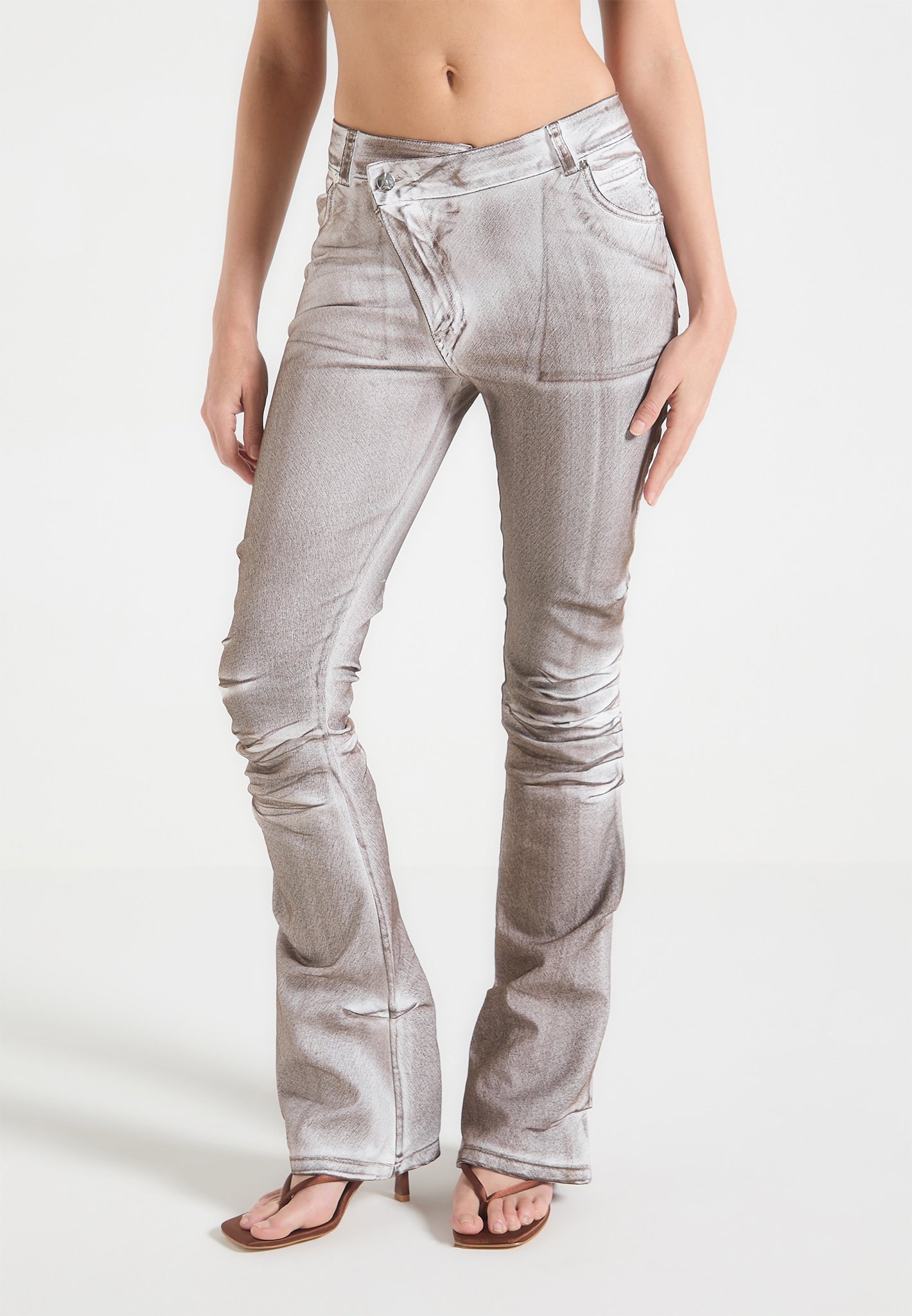 Denim Effect Tacked Fit and Flare Jeans - Brown/White